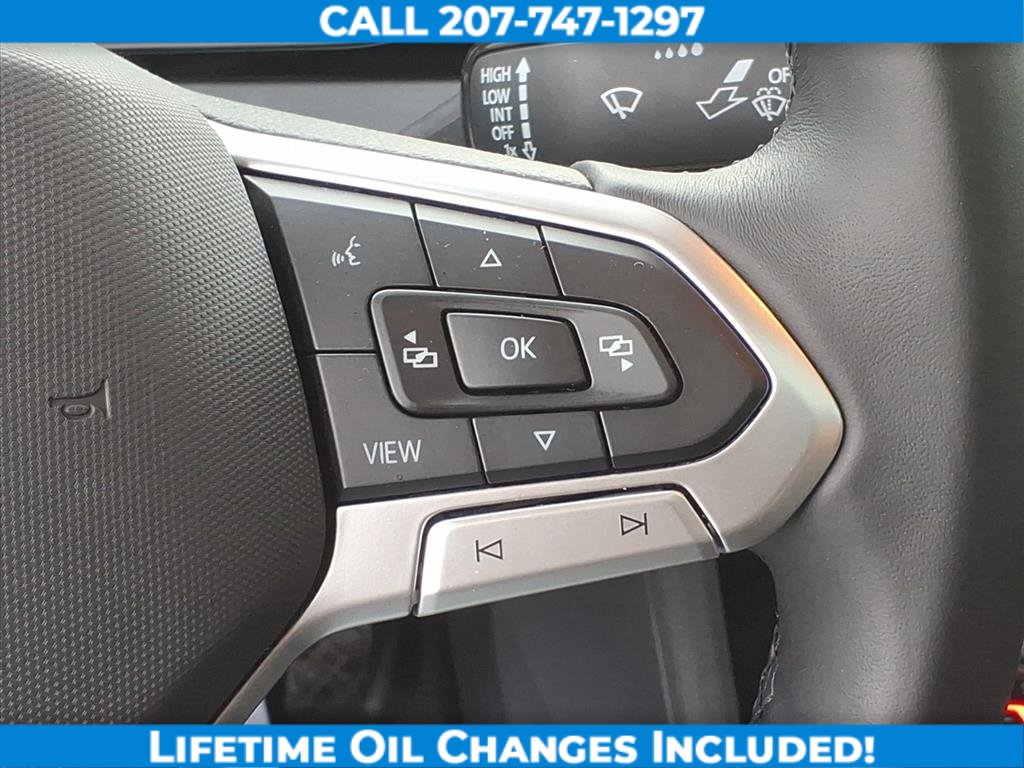 Used 2025 Volkswagen Jetta SE image 18