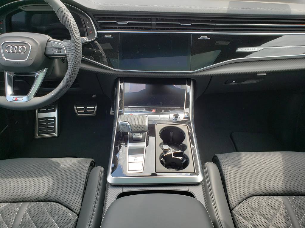 New 2025 Audi SQ7 Premium Plus image 9