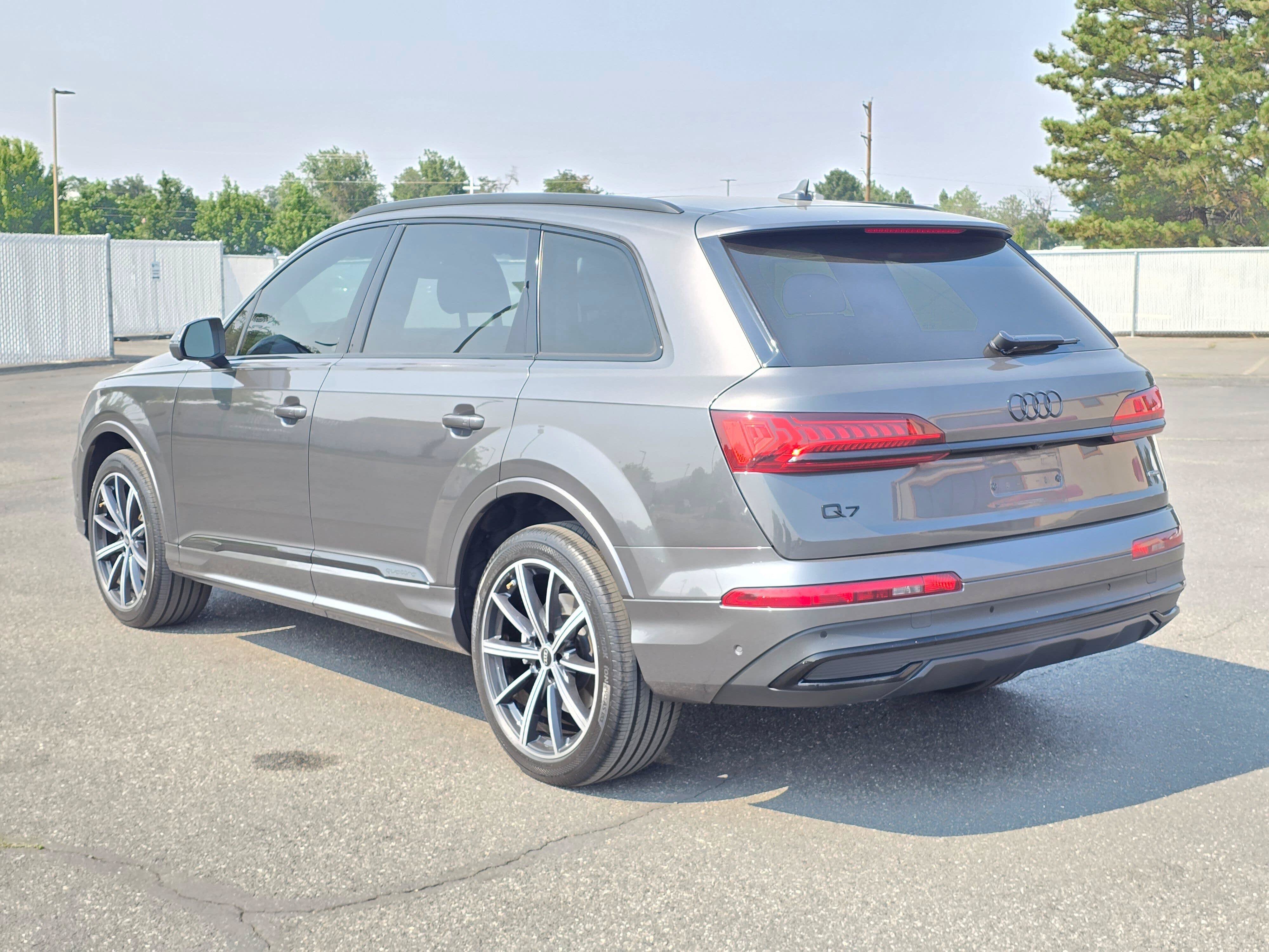 Used 2022 Audi Q7 3.0T Premium Plus AWD/4WD image 4