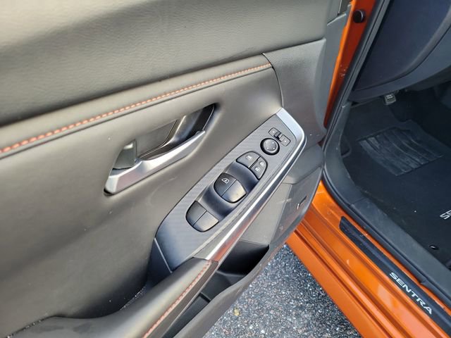 Used 2025 Nissan Sentra SR w/ SR Premium Package image 11
