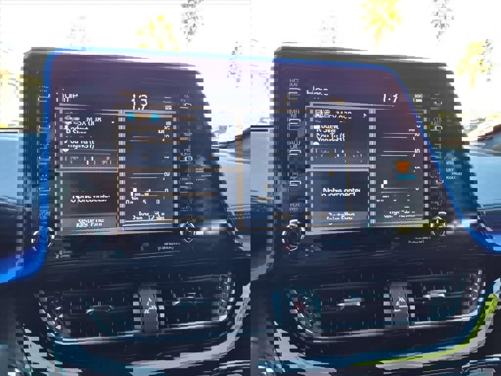 Used 2021 Toyota C-HR XLE image 6