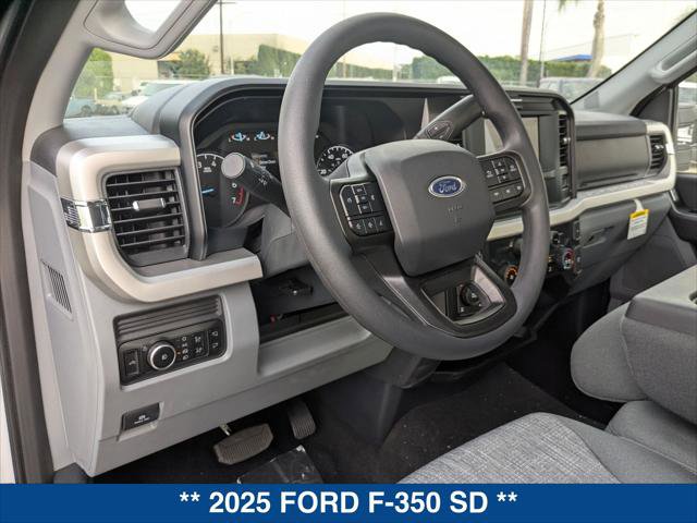 New 2025 Ford F350 XLT w/ FX4 Off-Road Package image 9