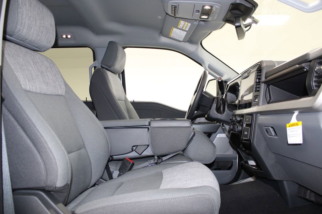 New 2026 Ford F250 XLT image 31