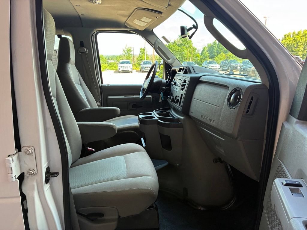 Used 2014 Ford E-350 and Econoline 350 XLT RWD image 35