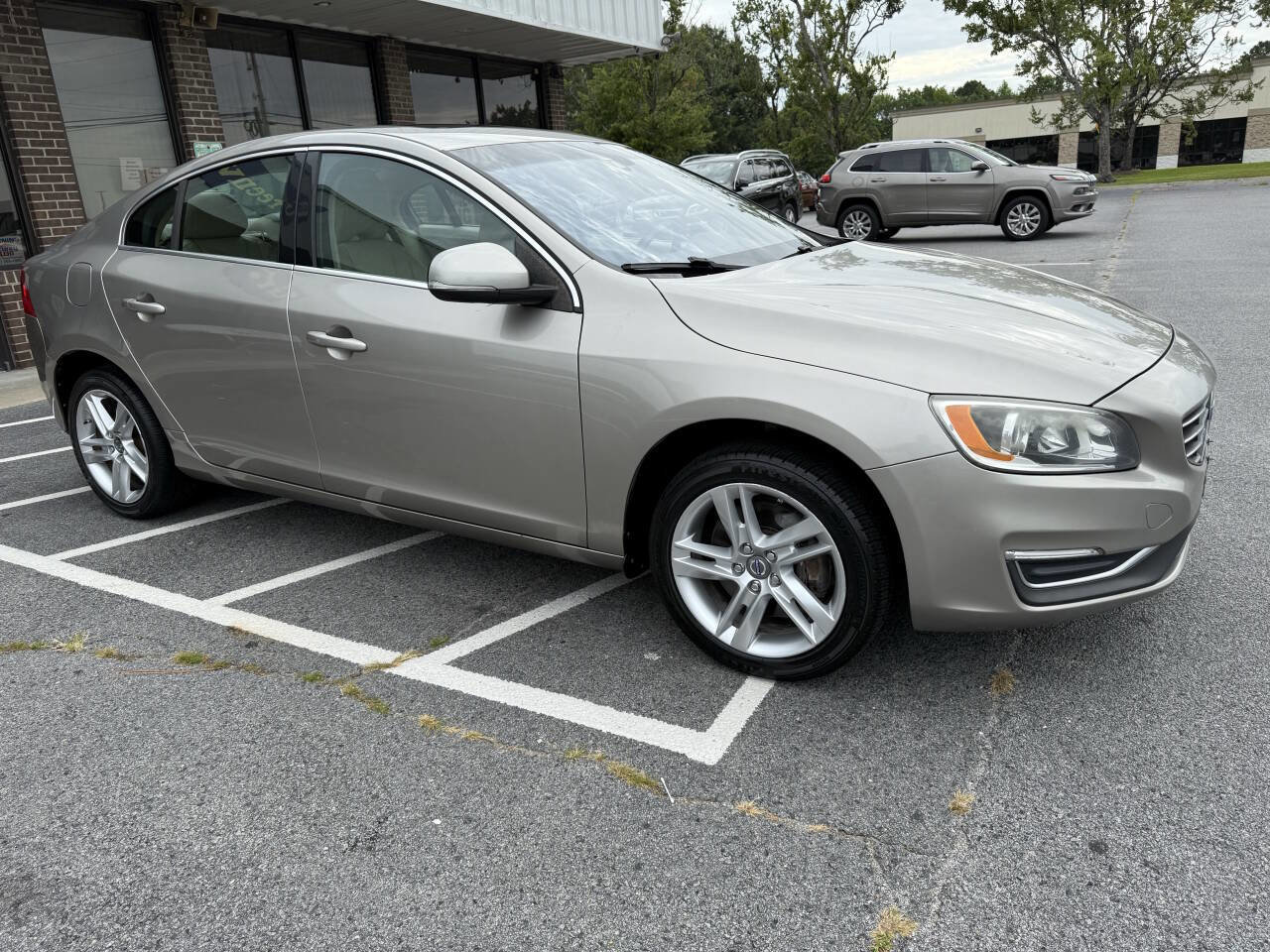 Used 2014 Volvo S60 T5 image 4