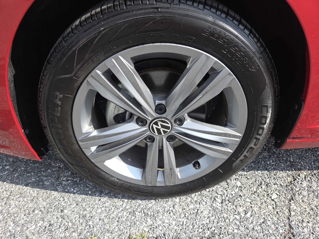 Used 2024 Volkswagen Jetta SE FWD image 32