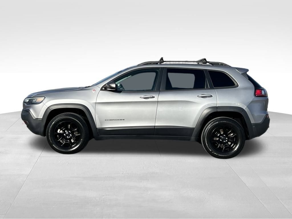 Used 2019 Jeep Cherokee Trailhawk image 4