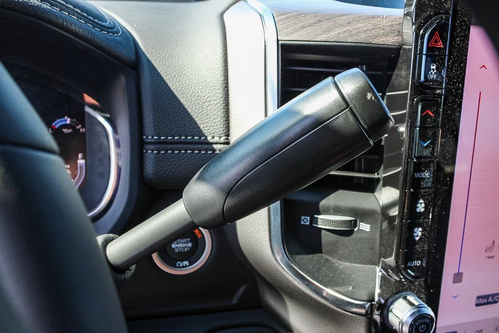 New 2026 RAM 3500 Laramie AWD/4WD image 20