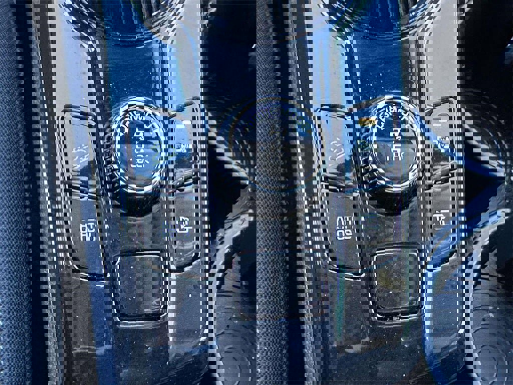 Used 2023 Kia Sportage LX image 25