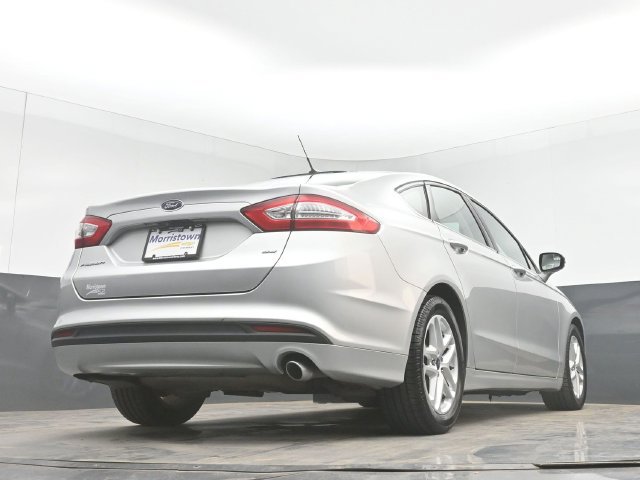 Used 2016 Ford Fusion SE FWD image 43
