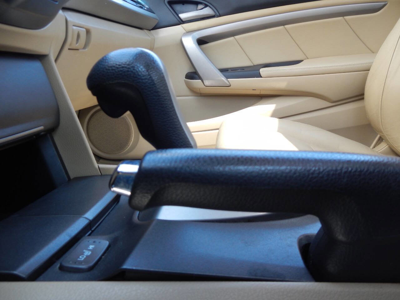 Used 2009 Honda Accord EX-L image 34