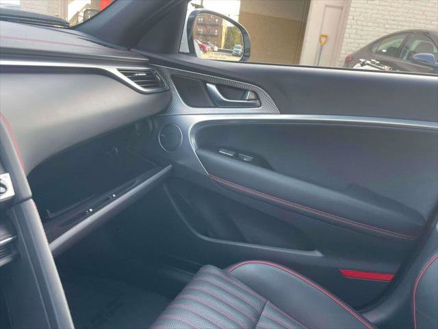 Used 2023 Genesis G70 2.0T w/ Sport Prestige Package image 33