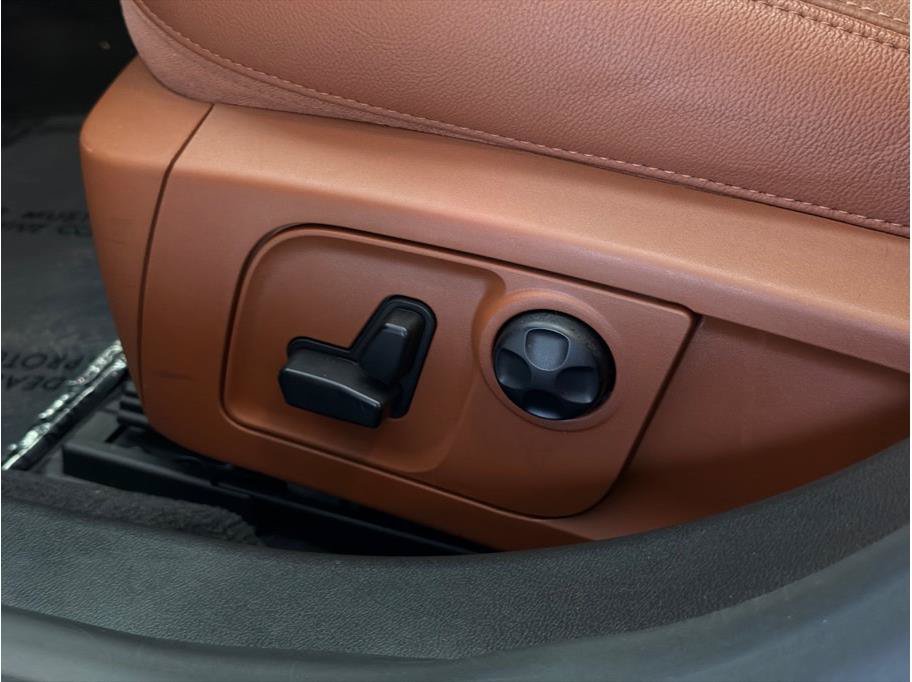 Used 2019 Maserati Ghibli RWD image 12