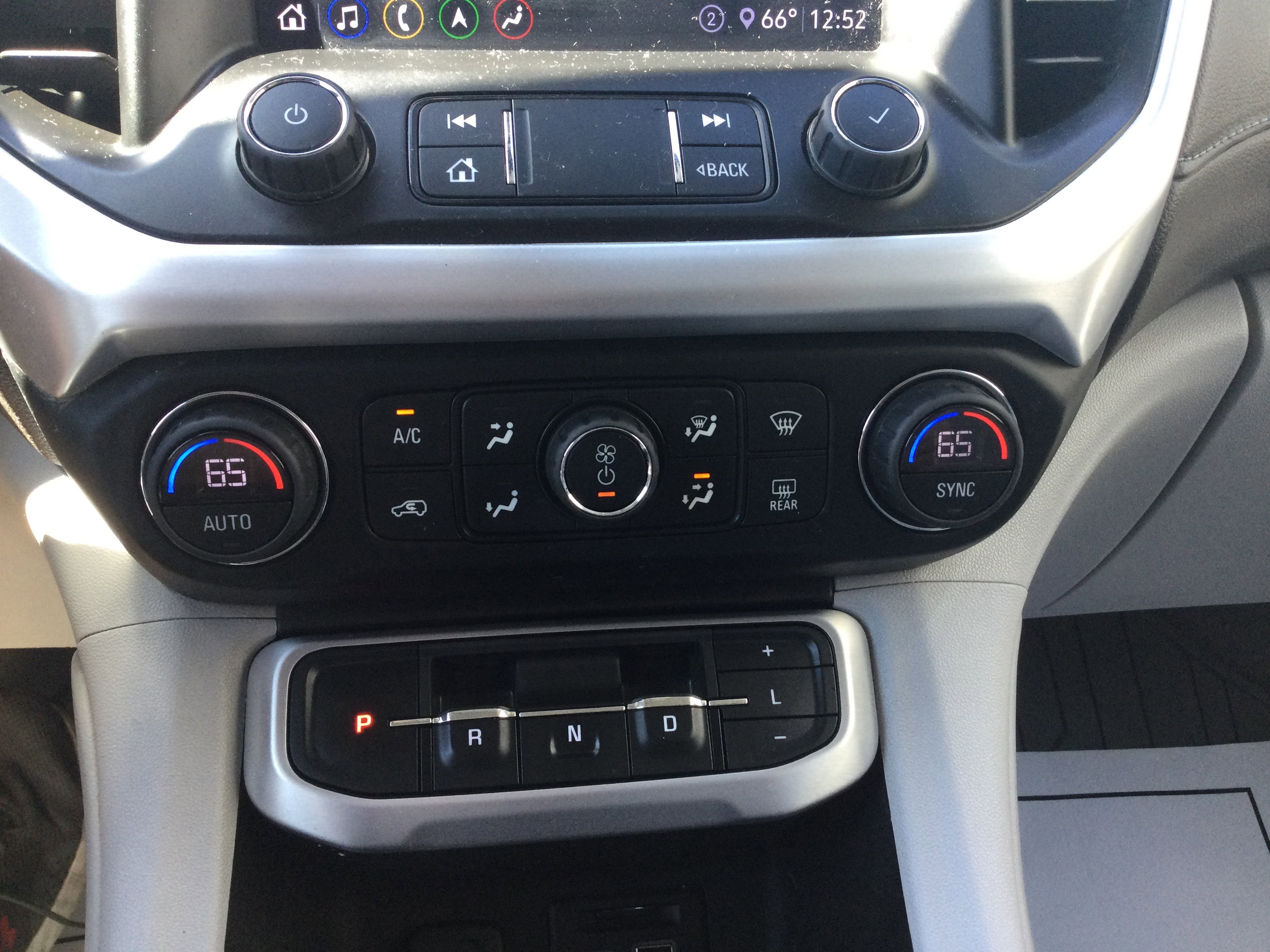 Used 2020 GMC Acadia SLT image 14