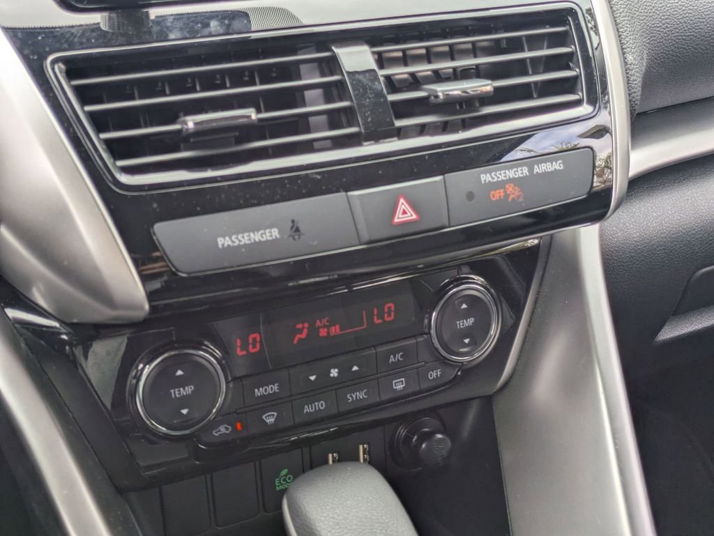 Used 2025 Mitsubishi Eclipse Cross SE AWD/4WD image 22