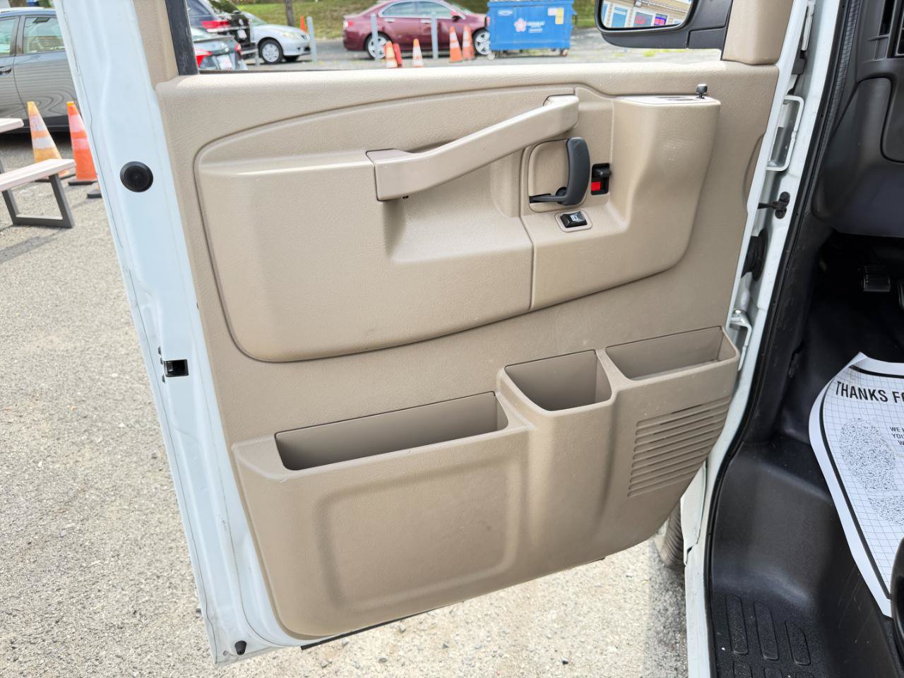 Used 2019 GMC Savana 3500 RWD image 15