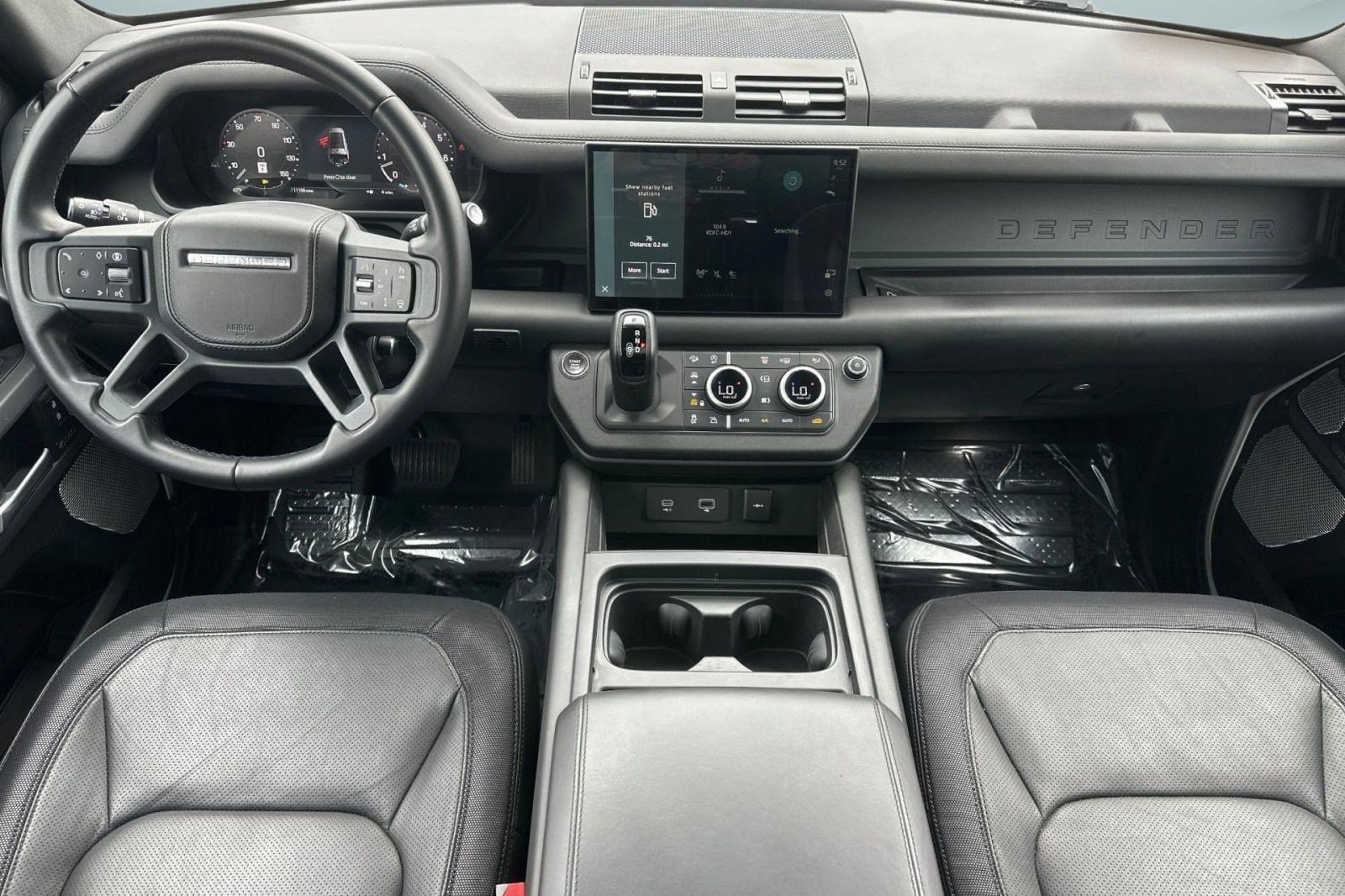 Certified 2024 Land Rover Defender 130 X-Dynamic SE AWD/4WD image 13