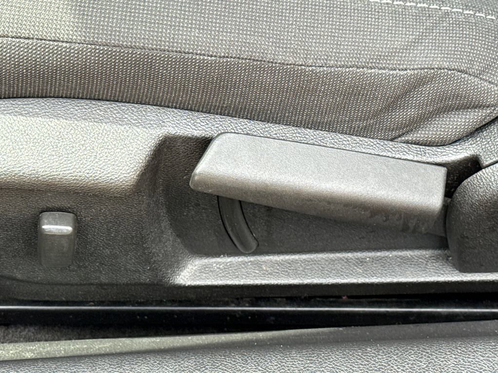 Used 2013 Chevrolet Camaro LS RWD image 21