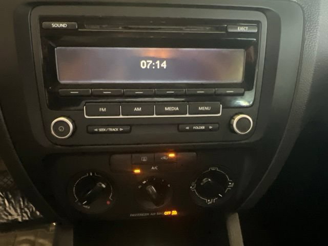 Used 2013 Volkswagen Jetta S FWD image 23