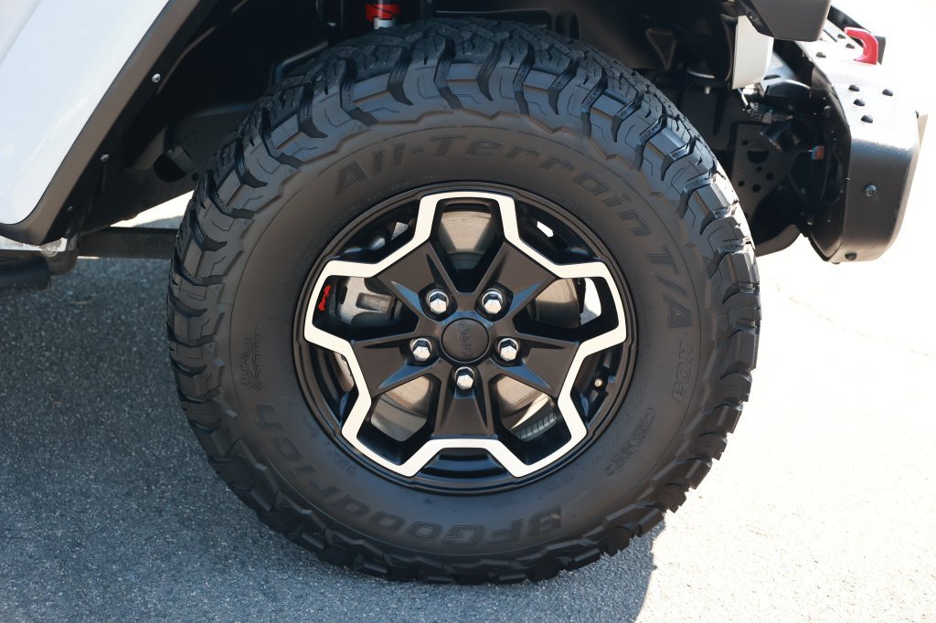Used 2021 Jeep Gladiator Rubicon AWD/4WD image 10