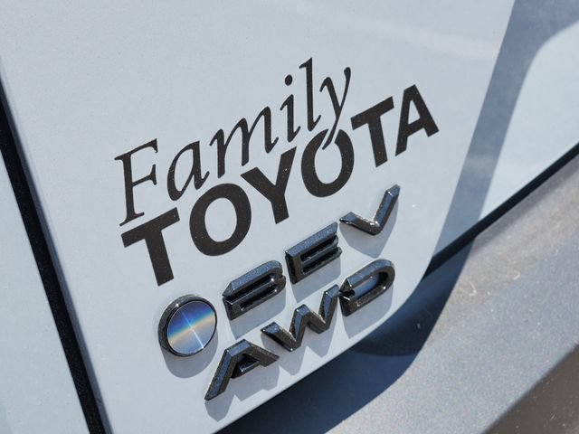 New 2026 Toyota C-HR AWD/4WD image 9