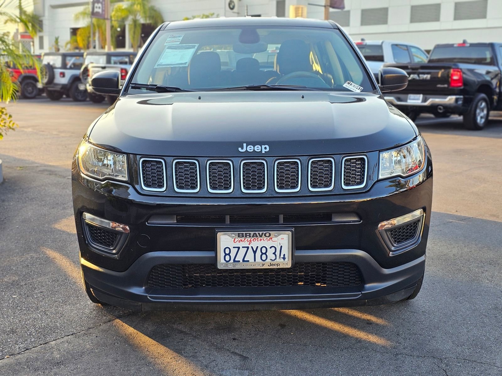 Used 2018 Jeep Compass Sport image 2