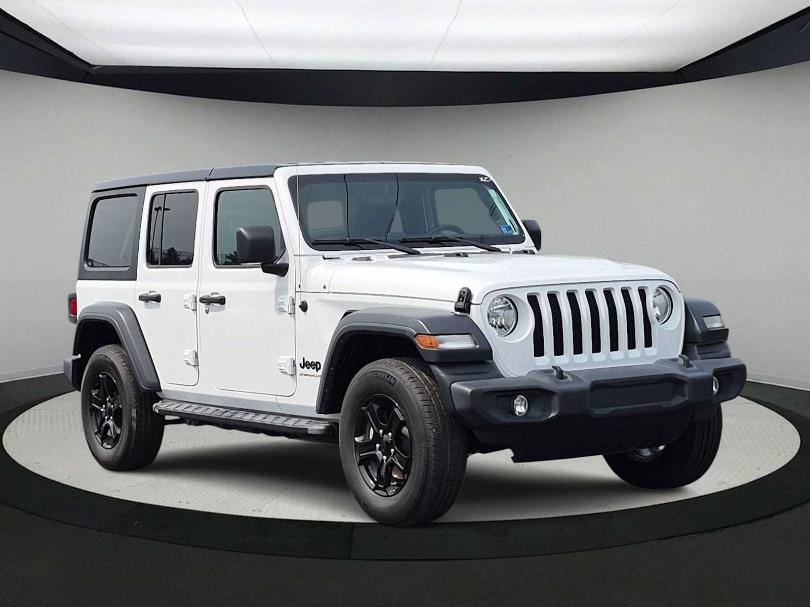 Used 2023 Jeep Wrangler Unlimited Sport AWD/4WD image 2