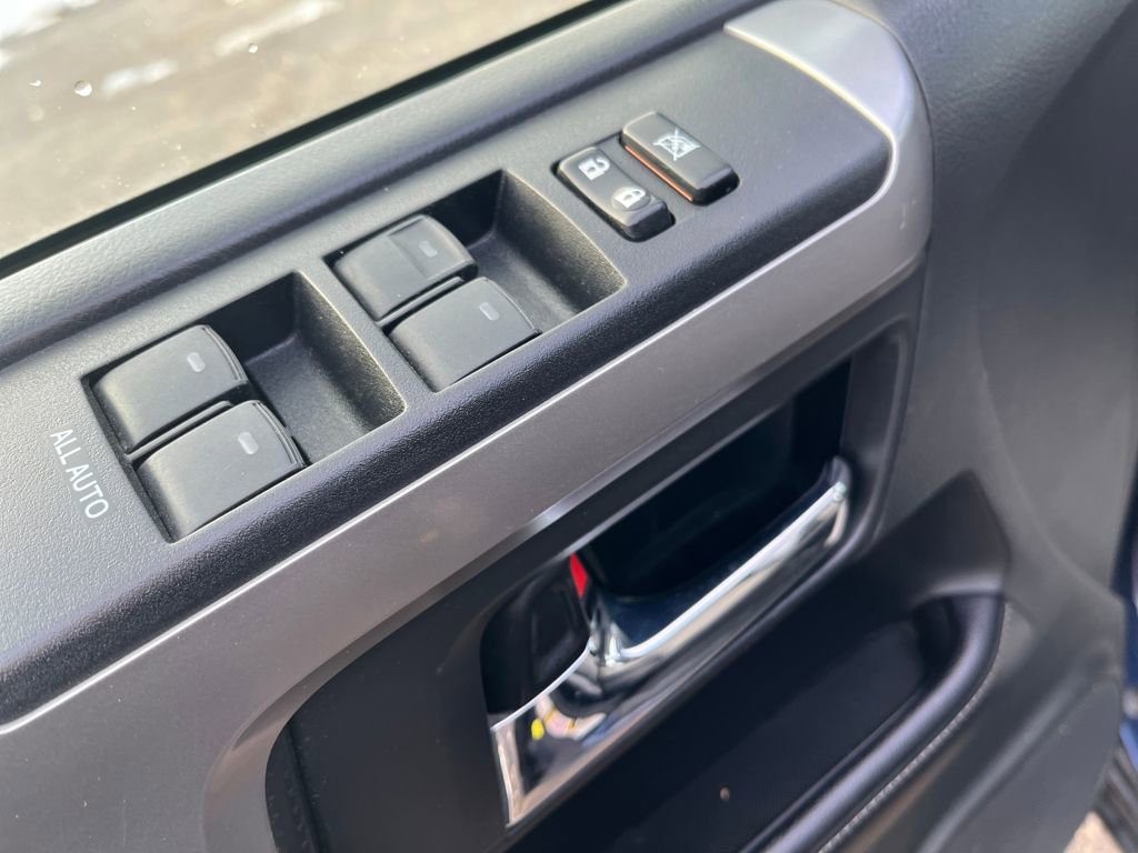 Used 2018 Toyota 4Runner SR5 image 11