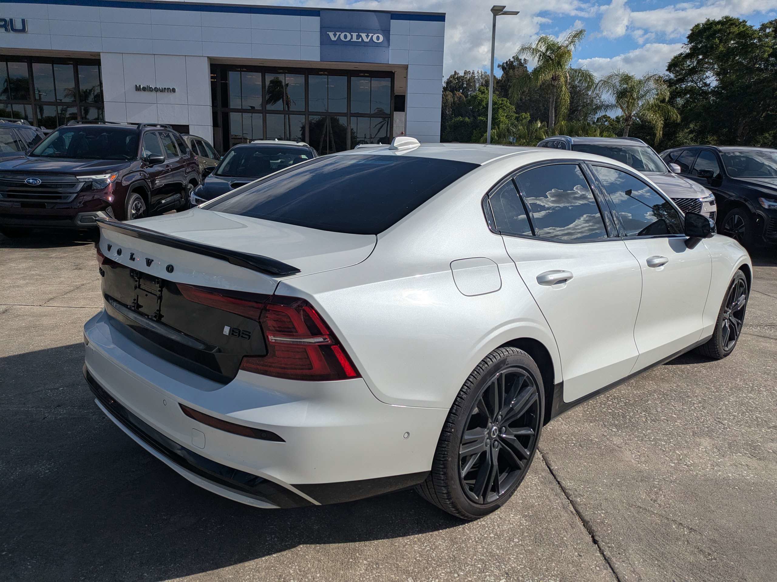 Certified 2024 Volvo S60 B5 Plus w/ Climate Package FWD image 4