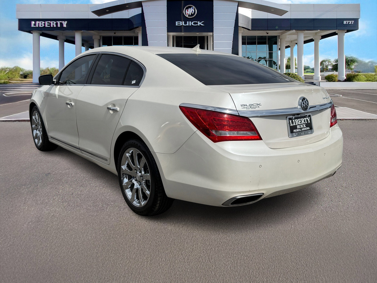 Used 2014 Buick LaCrosse Premium w/ Driver Confidence Package FWD image 6