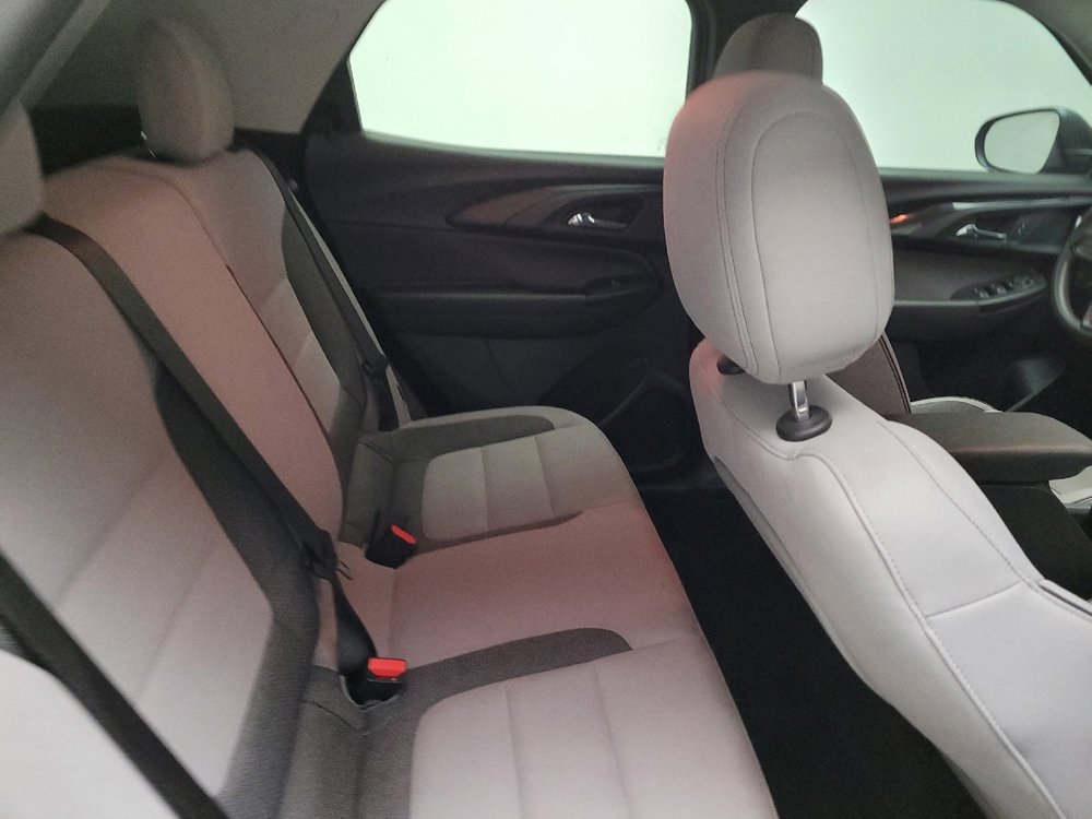 Used 2021 Chevrolet TrailBlazer LS image 19