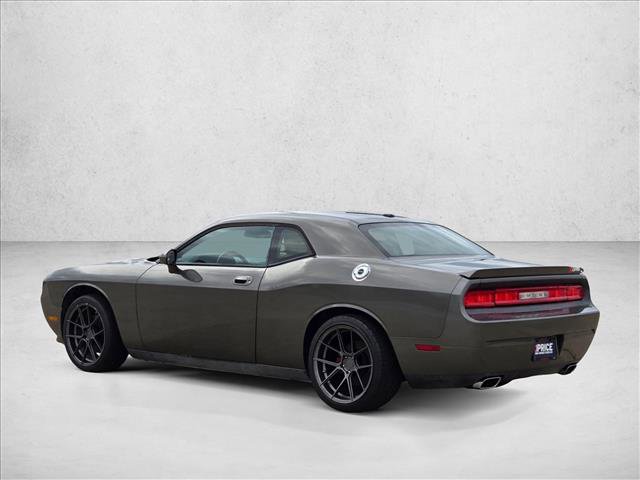 Used 2010 Dodge Challenger R/T RWD image 7