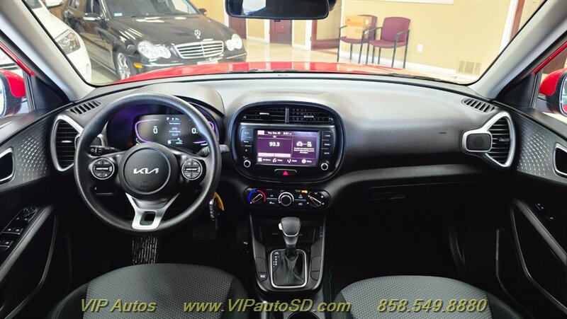 Used 2023 Kia Soul LX FWD image 15