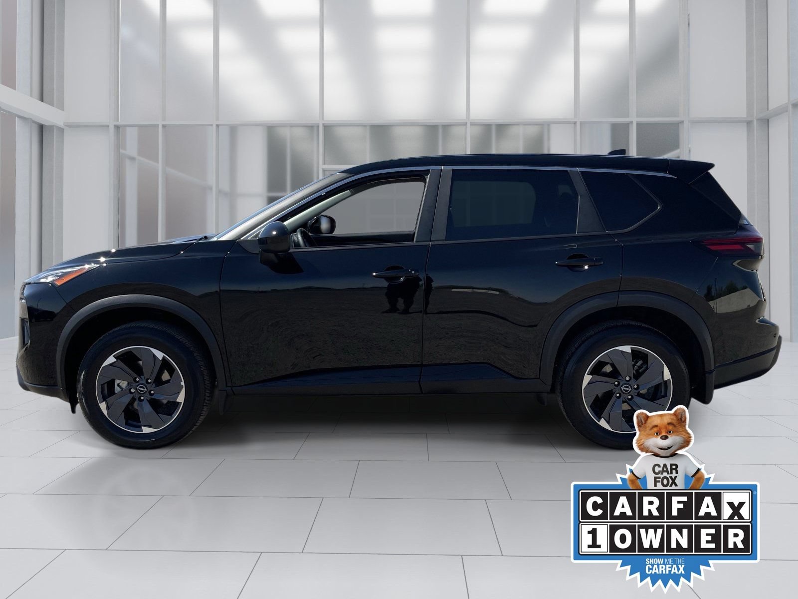 Certified 2025 Nissan Rogue SV FWD image 3