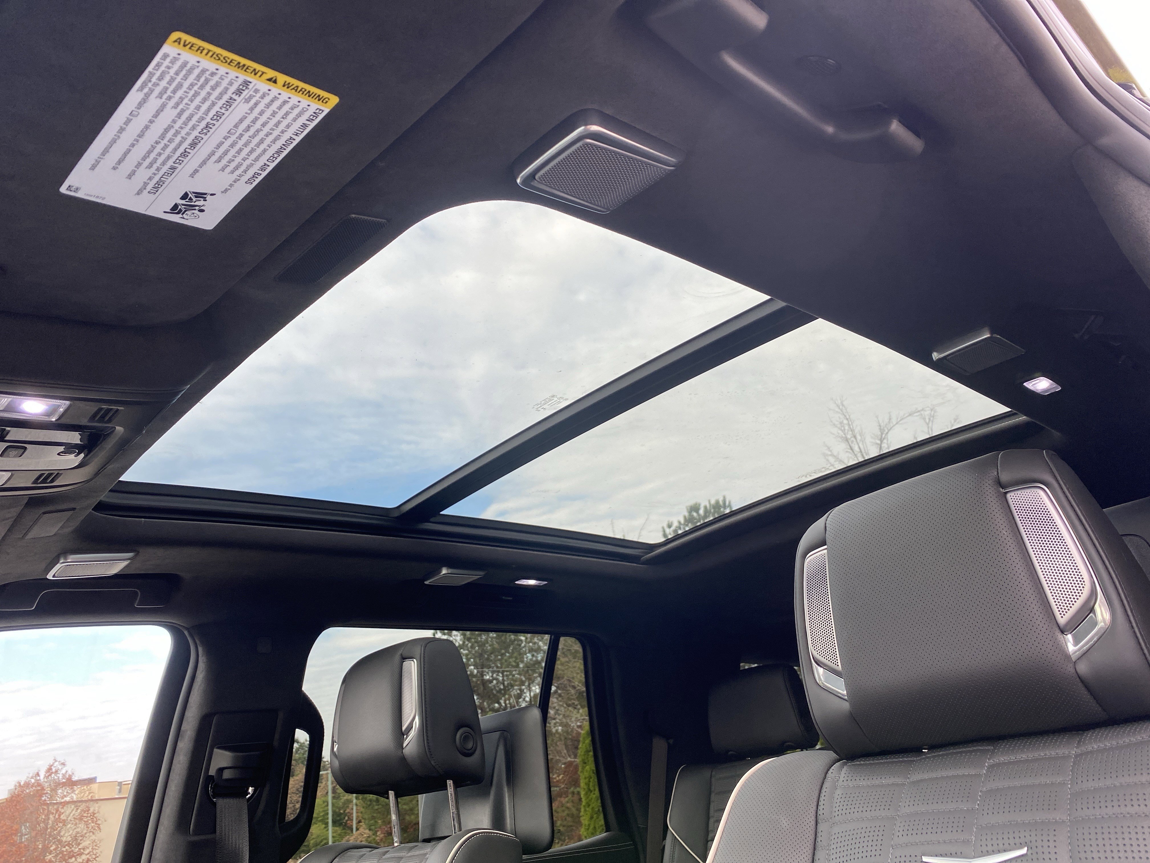 Used 2025 Cadillac Escalade V image 8