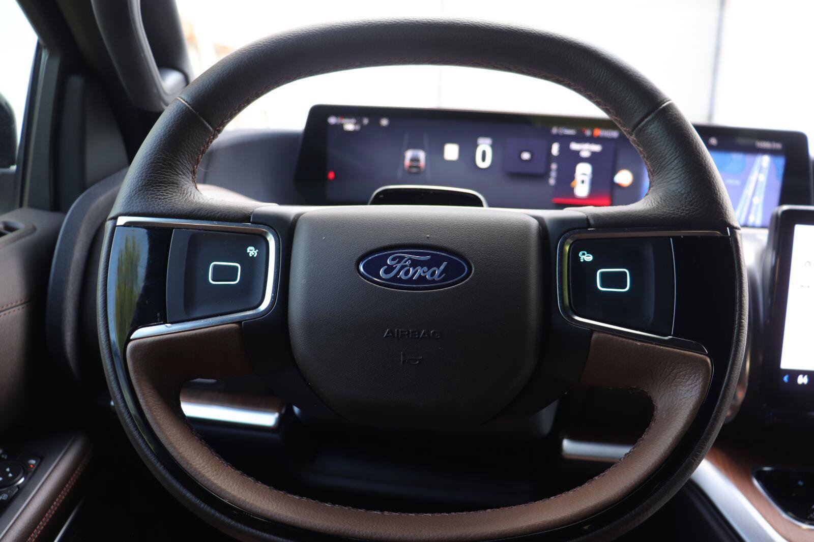 Used 2025 Ford Expedition King Ranch AWD/4WD image 32