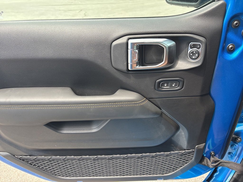New 2025 Jeep Wrangler Sahara image 25