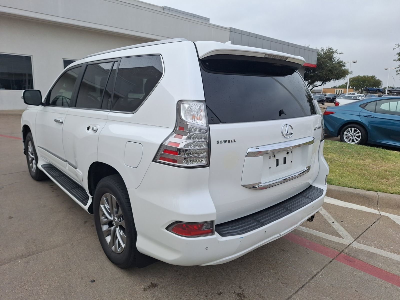 Used 2016 Lexus GX 460 Luxury image 4