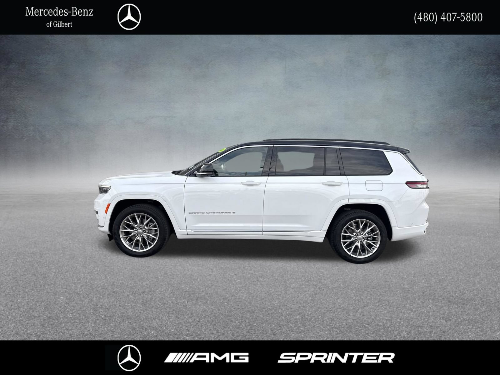 Used 2024 Jeep Grand Cherokee L Summit AWD/4WD image 2