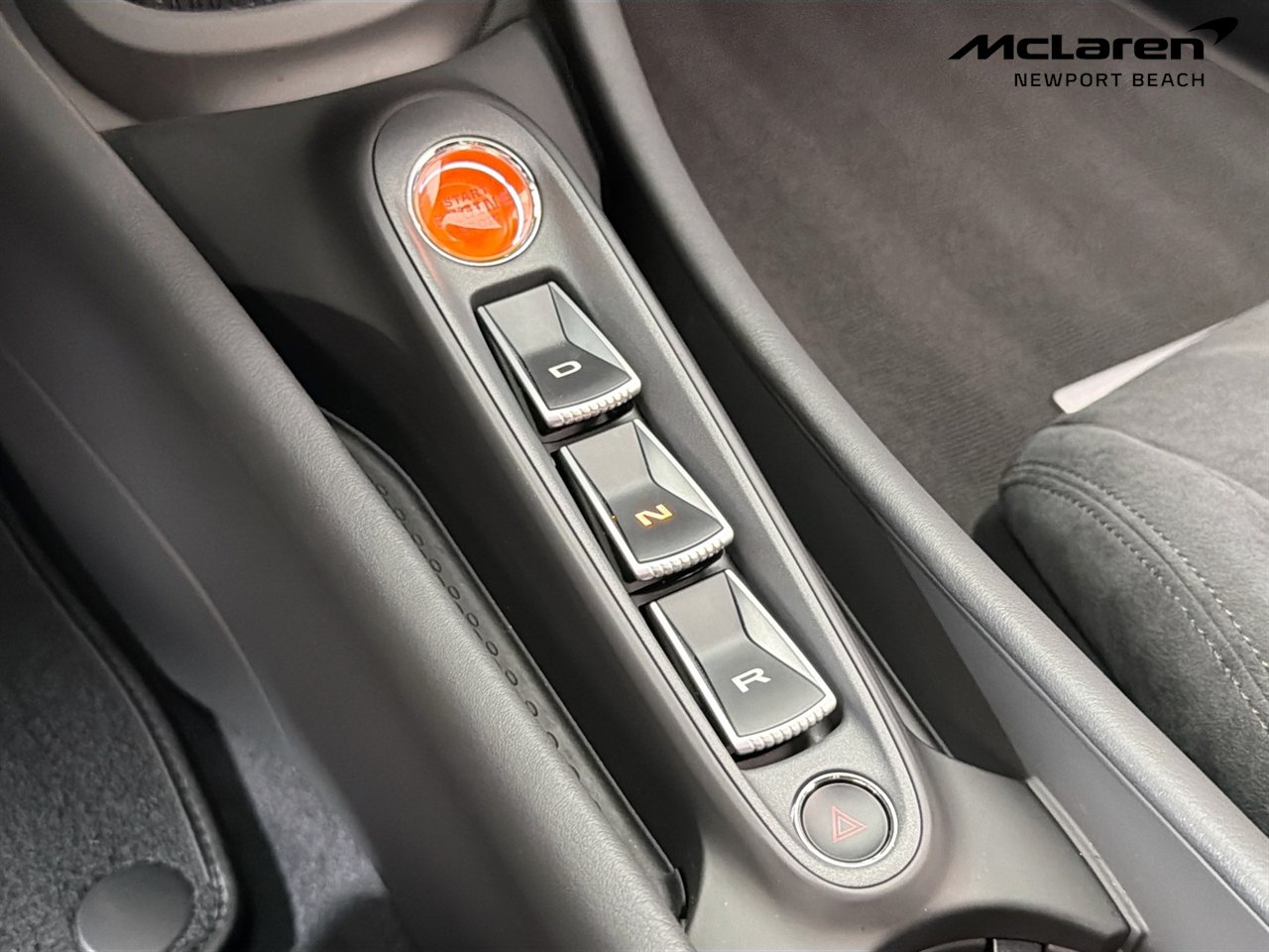 Used 2025 McLaren Artura RWD image 45