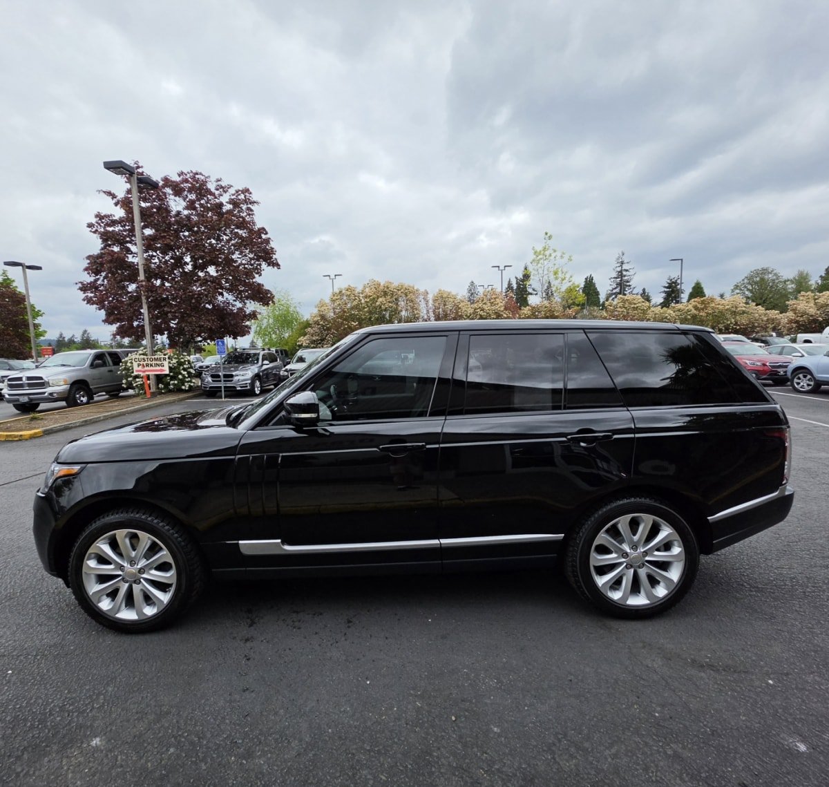 Used 2014 Land Rover Range Rover HSE AWD/4WD image 1
