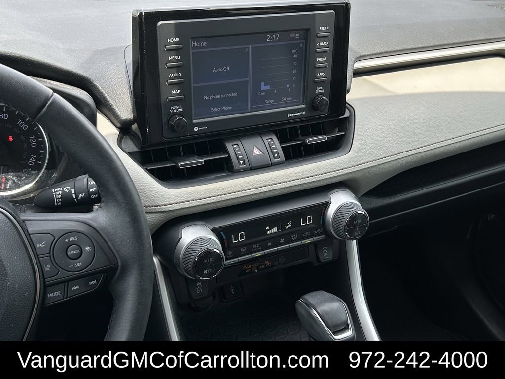 Used 2022 Toyota RAV4 XLE Premium image 17