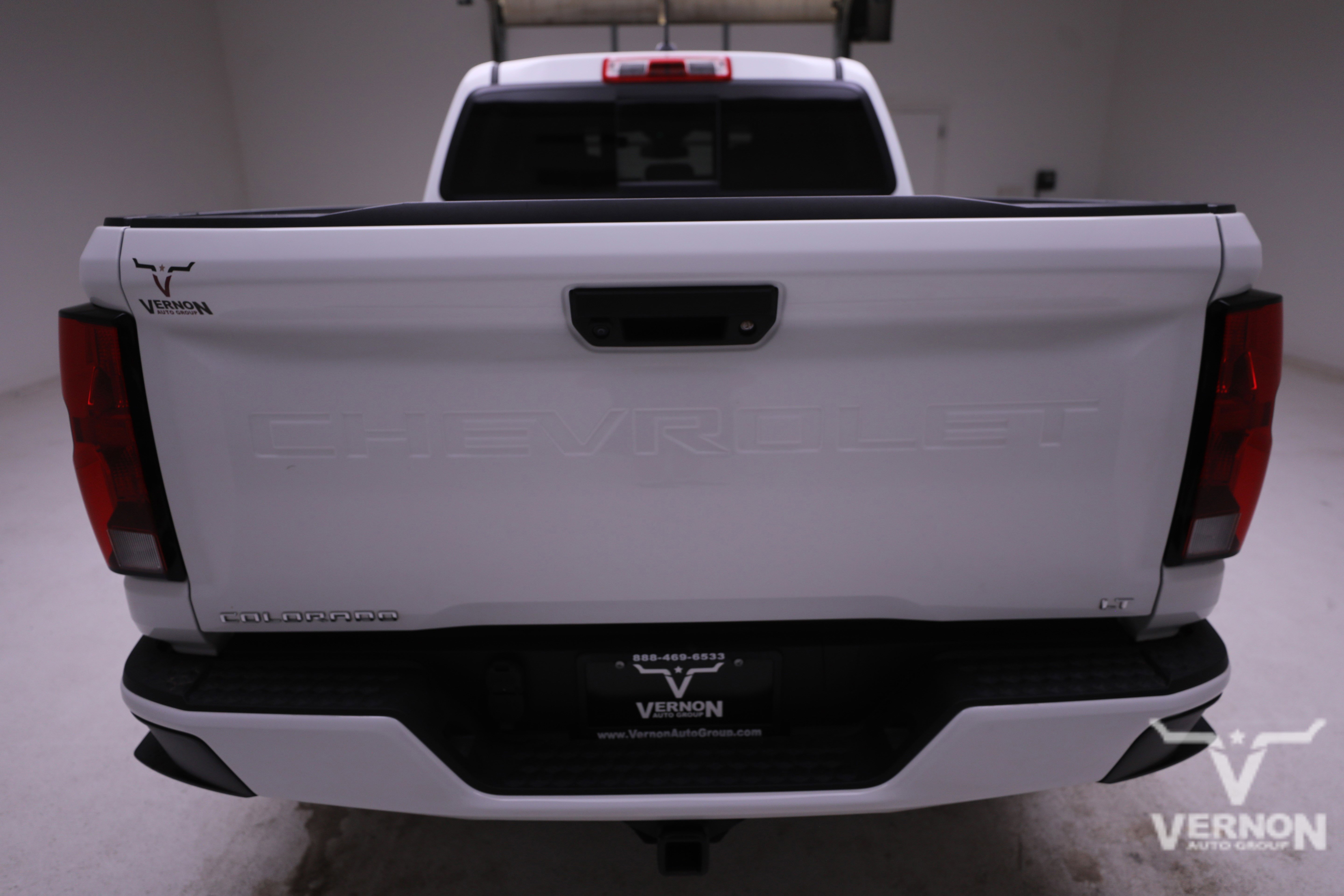 Used 2024 Chevrolet Colorado LT w/ LT Convenience Package image 4