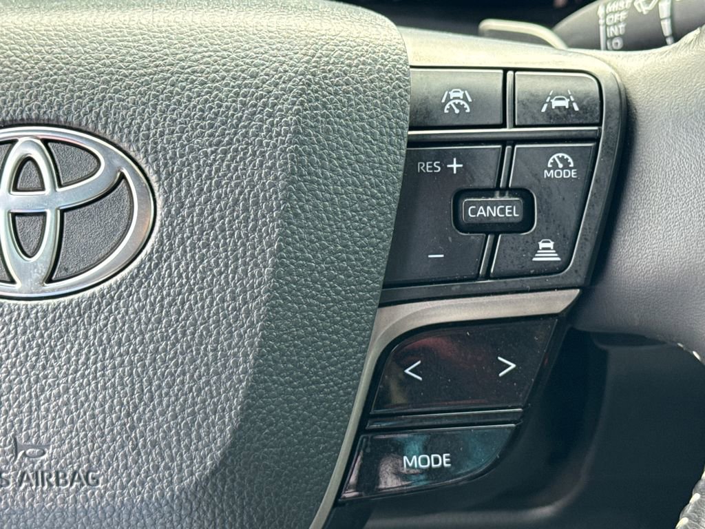 Certified 2025 Toyota Camry SE FWD image 25