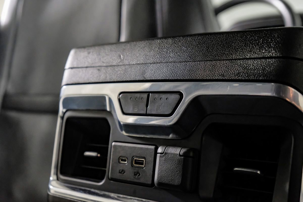 Used 2023 GMC Sierra 3500 Denali w/ Denali Ultimate Package AWD/4WD image 33