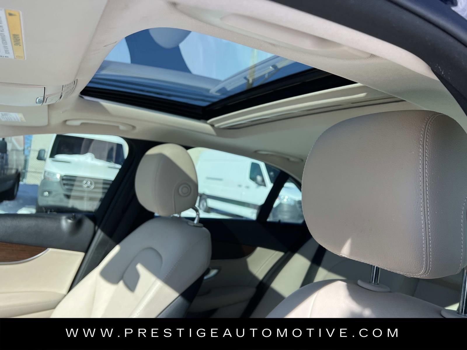 Used 2019 Mercedes-Benz C 300 4MATIC Sedan image 25