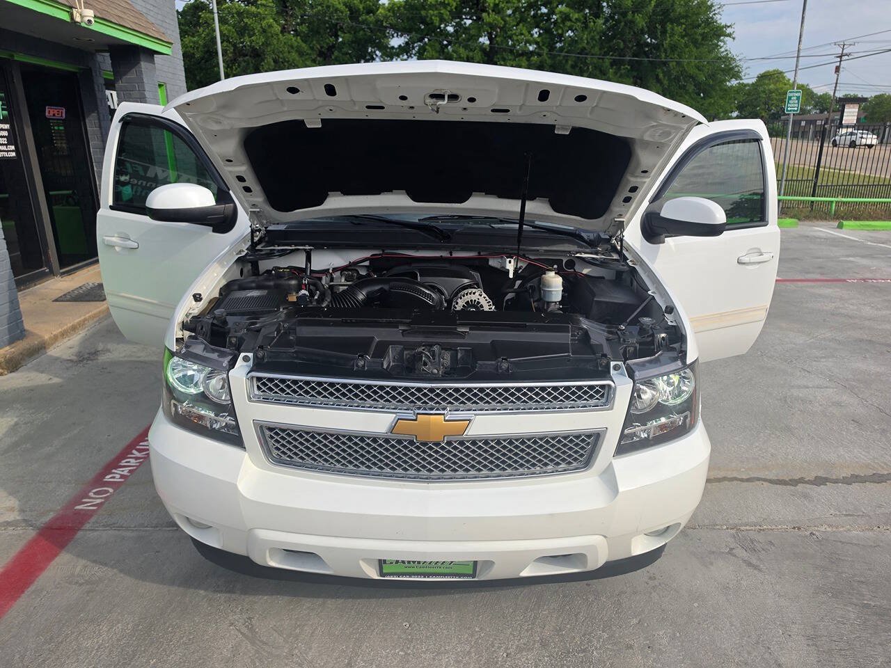 Used 2012 Chevrolet Suburban LT AWD/4WD image 53