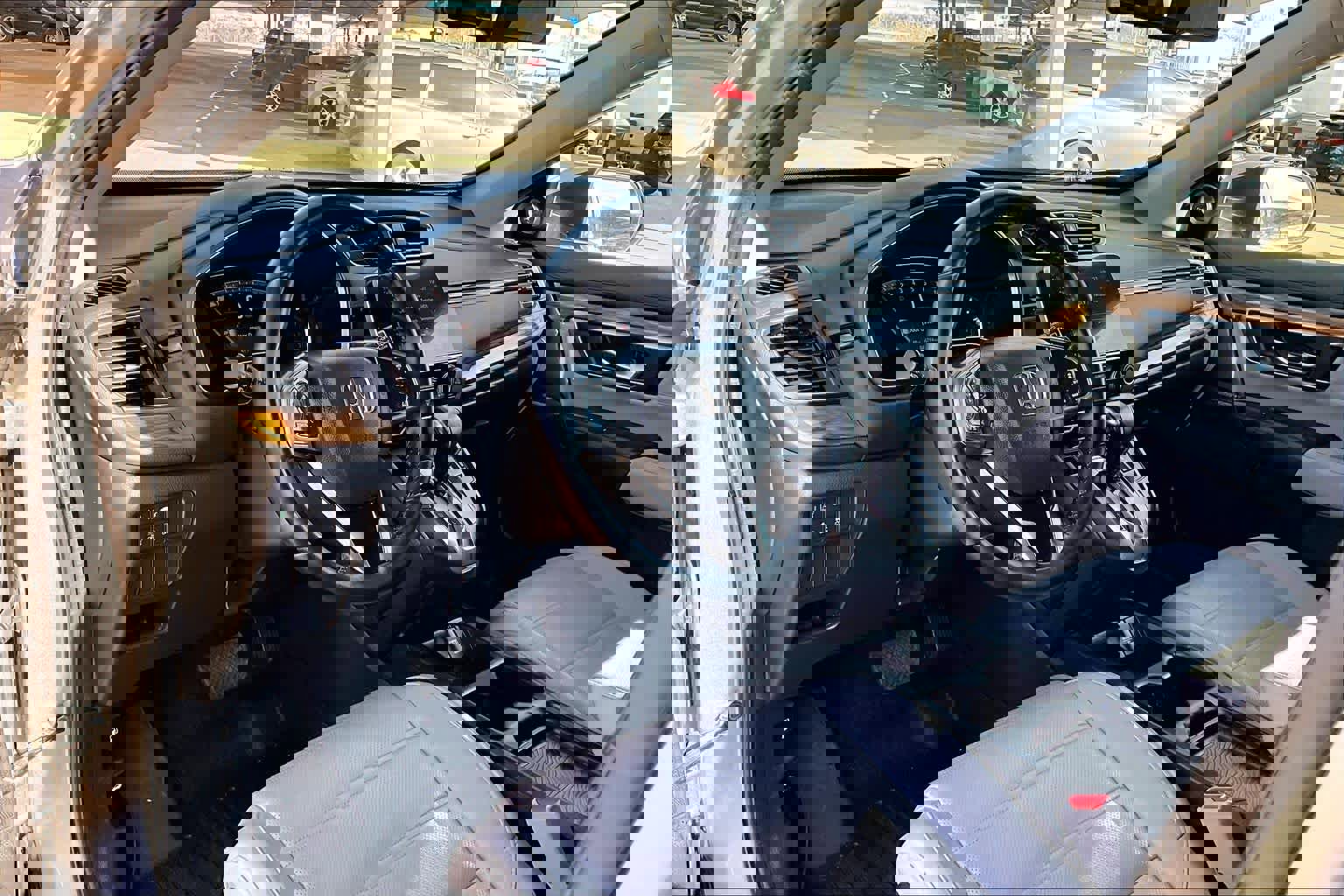 Used 2018 Honda CR-V Touring image 18