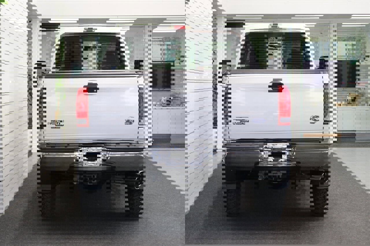 Used 2003 Ford F250 XLT image 8