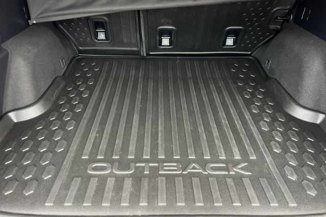 Used 2021 Subaru Outback Limited w/ Popular Package #2 image 17